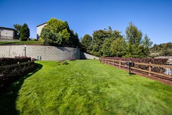 Paw Park at Creston Point, Seattle, WA, 98178